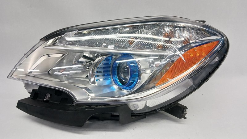 13-'16 BUICK ENCORE Left driver headlight OEM Grade A!