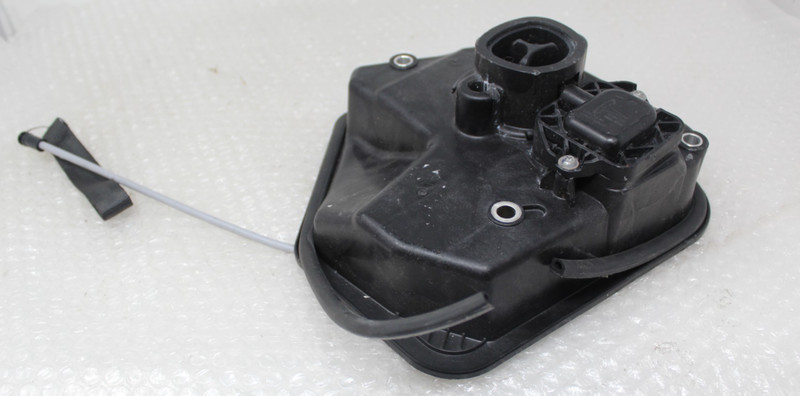 Tesla Model 3 YCharge Port Inlet Socket 1490374-10-DHV Connection REV 03 OEM