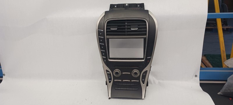 16 LINCOLN MKX radio control panel w/heated seats OEM