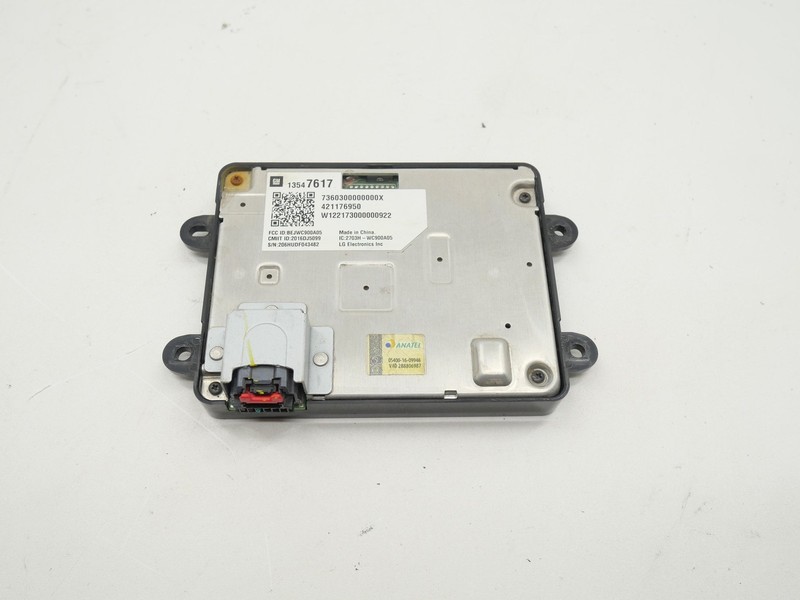 2019-2024 Chevy Camaro SS Center Console Wireless Charging System Module 7k OEM