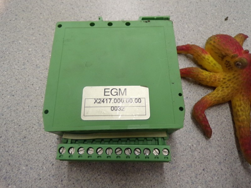 Phoenix Contact X2417.000.00.00 Terminal Housing UEGM 0032 *FREE SHIPPING*