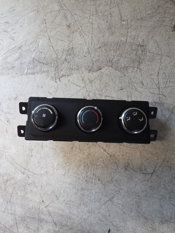 2008-2010 Chrysler Town & Country Rear AC Heater Climate Control OEM 55111810AD