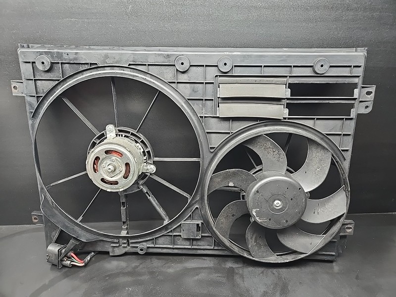 Used 2009-2017 Volkswagen 2.0L Radiator Cooling Fan Motor Assy 1K0-121-205-OEM
