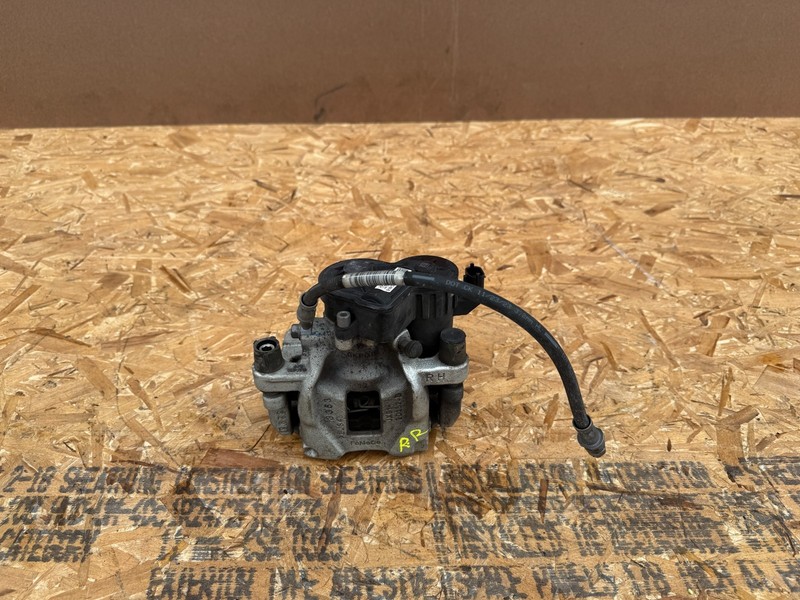 FORD BRONCO SPORT 21-25 OEM REAR RIGHT PASSENGER SIDE BRAKE CALIPER ASSEMBLY