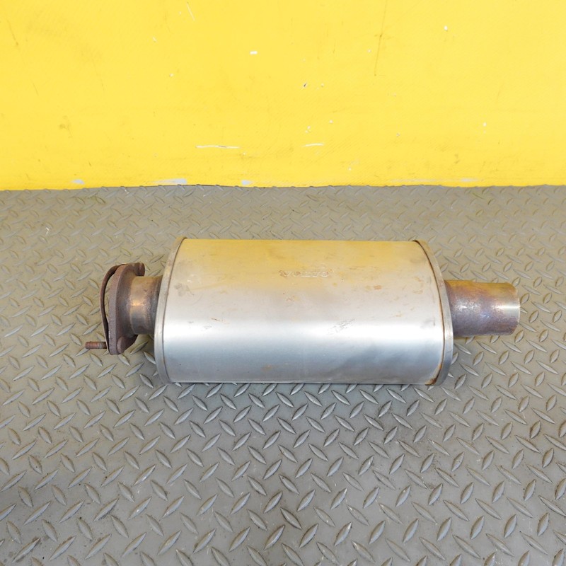 2019-2020 VOLVO XC40 Engine Exhaust System Front Pipe Resonator Tube Oem
