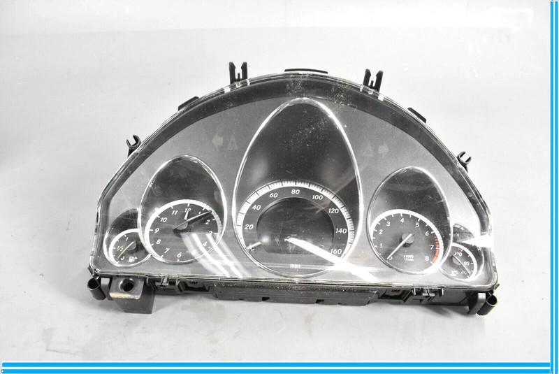 10-11 Mercedes W207 E350 Coupe Instrument Cluster Speedometer 2125409247 OEM