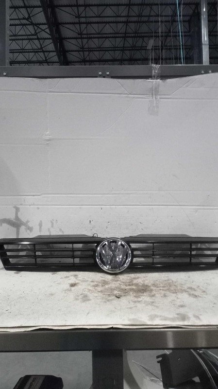 2012 Volkswagen Jetta Grille OEM Grey Used 119K Miles NJ25-19301-476655