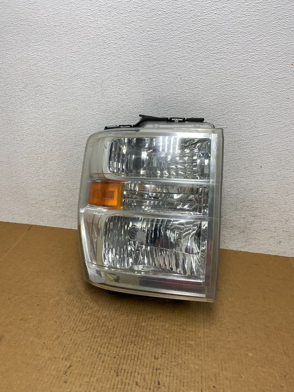 2008-2014 Ford Econoline E150 E250 E350 Right Passenger Headlight Oem AE0559 DW