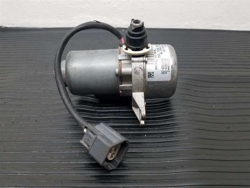 10-17 GMC Terrain Brake Booster Vacuum Pump OEM 22819441