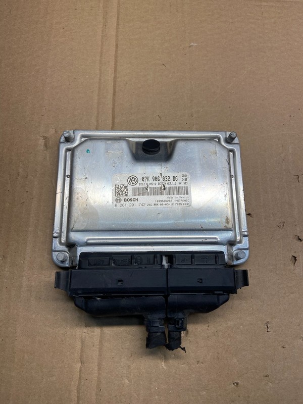 2008 2009 Volkswagen Jetta 2.0L Engine Computer Ecu Pcm Ecm Pcu Oem AE2292 DW