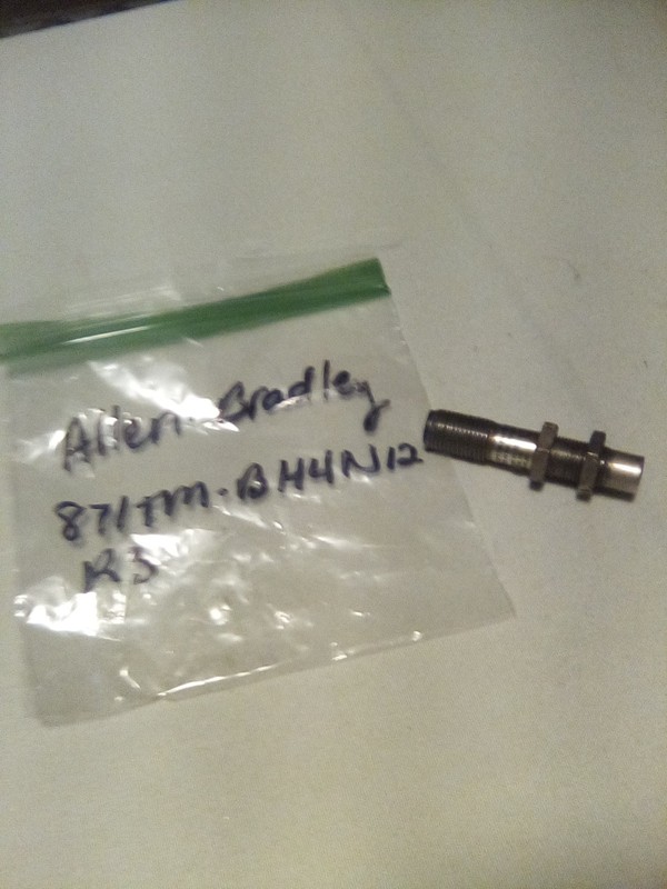 Allen Bradley 871TM-BH4N12-R3 Proximity Sensor