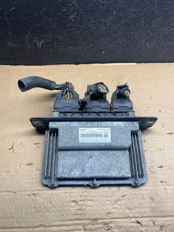 2005 Jeep Grand Cherokee 5.7L Engine Computer ECU ECM P56044555AL ad9368 DG