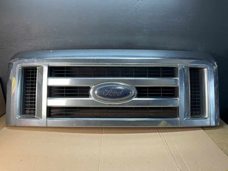 2008 to 2014 Ford Econoline E150 E250 Front Upper Chrome Grill Grille ad8349 DG