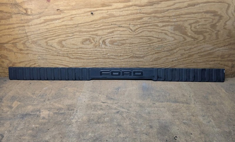 2017 18 19 20 22 023 OEM F250 F350 SUPER DUTY Running Board Step Pad DRIVER SIDE