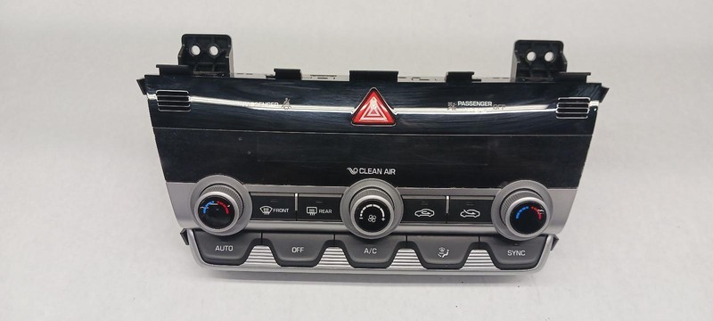 2020 HYUNDAI ELANTRA Heat AC Controller Sedan automatic control OEM 20