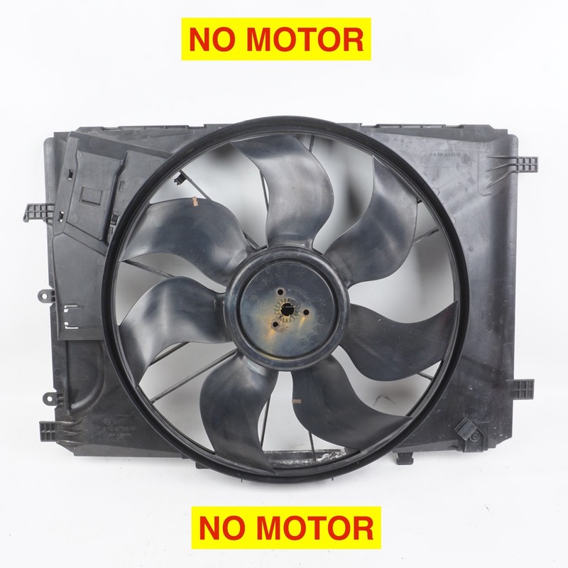 2008 - 2018 MERCEDES C250 Engine Radiator Cooling Fan Shroud NO MOTOR