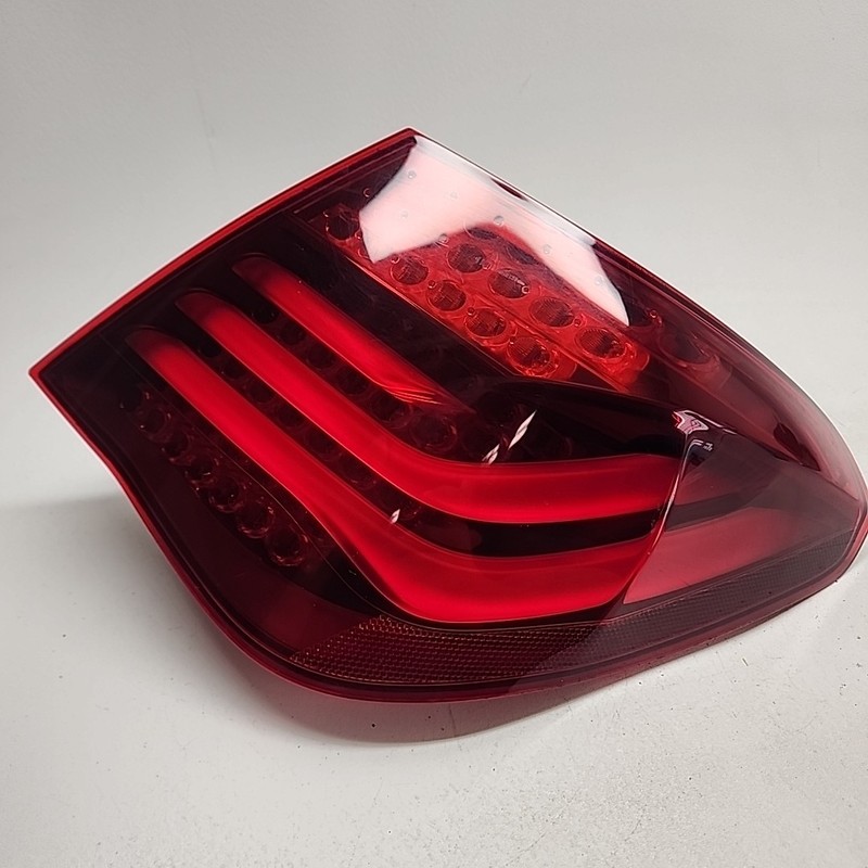 13 14 15 BMW Passenger Right Side Rear Outer Tail Brake Light Lamp 7300270 OEM