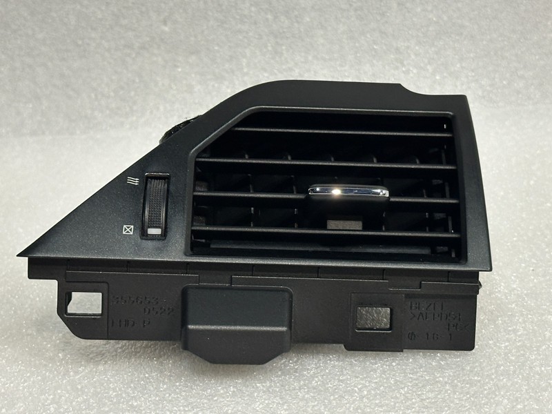 2013-2015 LEXUS GS350 RIGHT PASSENGER FRONT DASH AIR VENT GRILLE OEM