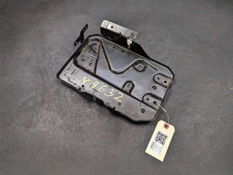 Battery Tray 2020 Nissan Versa F4860-5VDMH 2021 2022