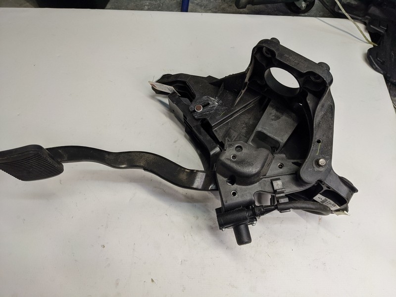 Brake Pedal BB53-9F856-GK 2016 Ford Explorer 2017 2018 2019