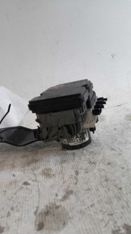 2017 Hyundai Elantra ABS Pump & Motor Assembly OEM 58920F2500 130K Mi FWD