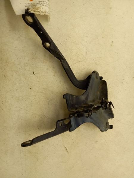 2006 TOYOTA TACOMA LEFT AND RIGHT SIDE HOOD HINGES ASSEMBLY