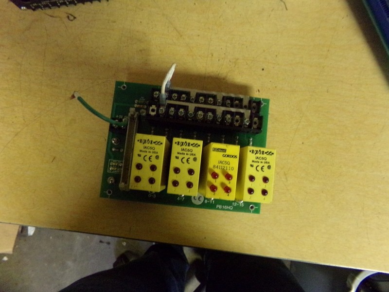 Opto22 001824D 4-yellow Module Input/Output Board PB16HQ *FREE SHIPPING*