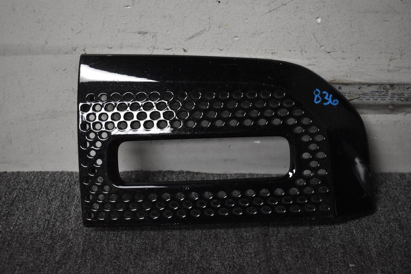 2020 LAND ROVER DEFENDER L663 FRONT RIGHT SIDE GRILLE FACTORY OEM