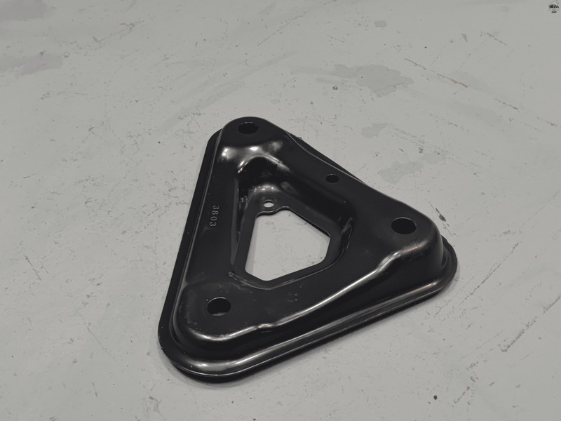 2021-2025 Nissan Rogue Front Subframe Passenger Side Stay Stopper Bracket OEM