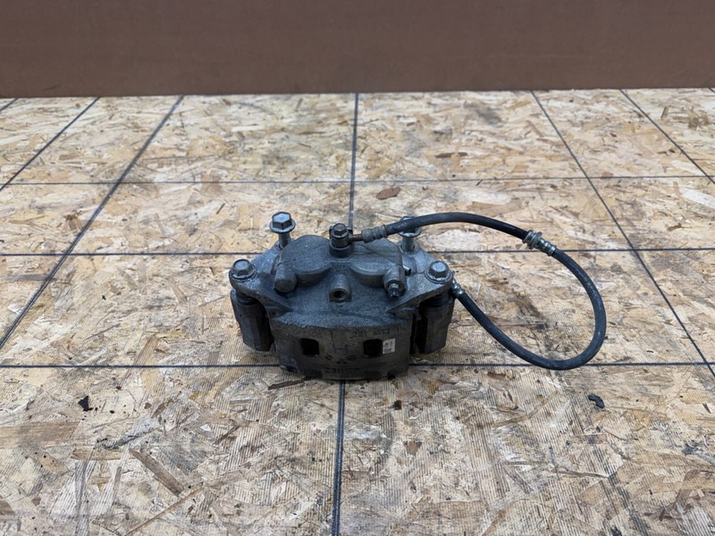 NISSAN PATHFINDER 2022-2025 OEM FRONT LEFT DRIVER DISC BRAKE CALIPER ASSEMBLY
