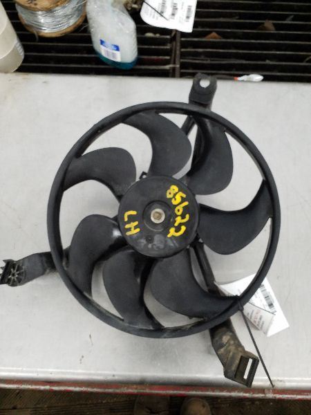 Radiator Fan Motor Fan Assembly Ahead Of Radiator Fits 92-95 LUMINA VAN 188740