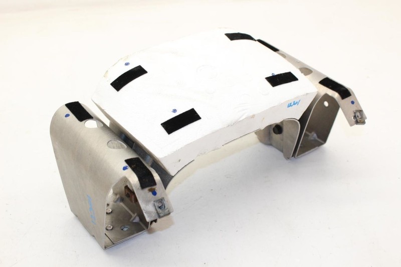99-04 CORVETTE 5.7L LS1 Dash Instrument Cluster Bracket