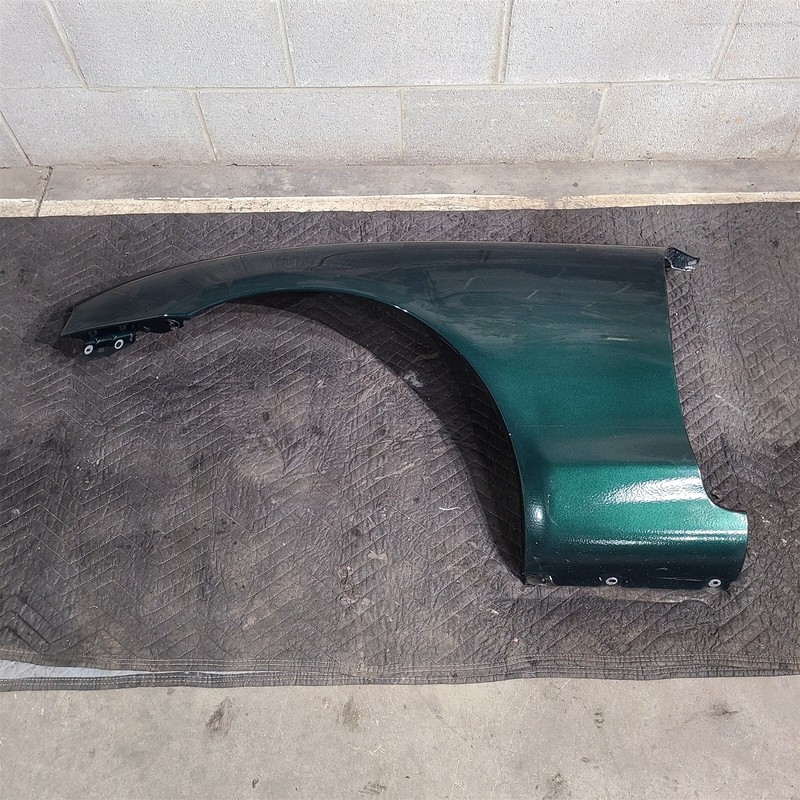 99-05 Miata MX-5 Driver Front fender Lh 44K MILES Aa7472