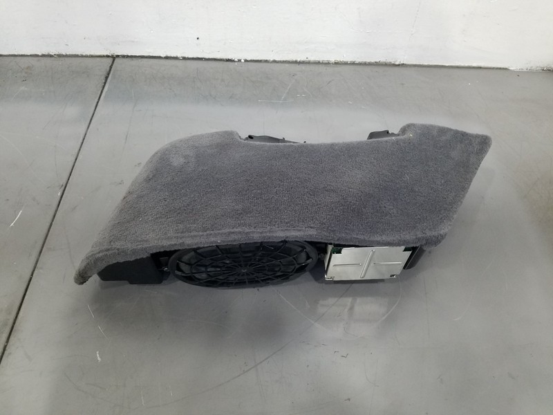 2006 Porsche Cayman S 987 Front Bose Subwoofer Assembly #4760 F2