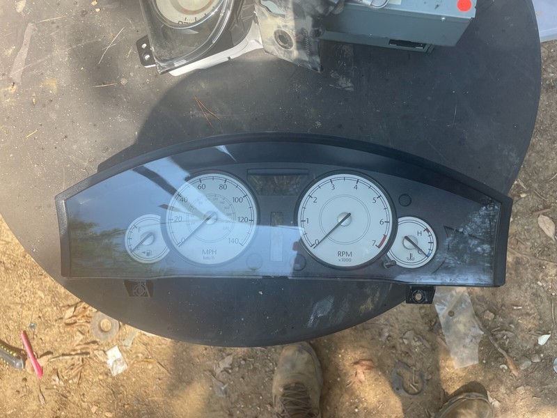 06 CHRYSLER 300 3.5 140MPH INSTRUMENT SPEEDOMETER GAUGE CLUSTER 97K