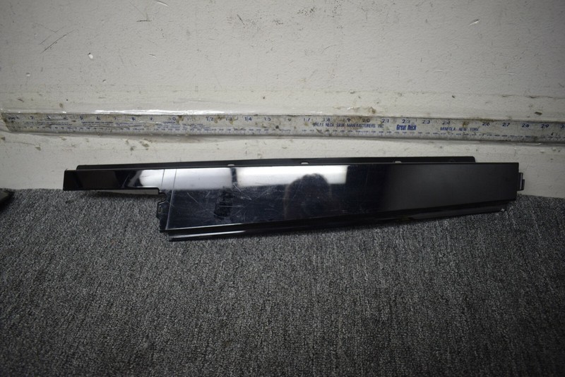 LAND ROVER DISCOVERY B PILLAR FACTORY OEM
