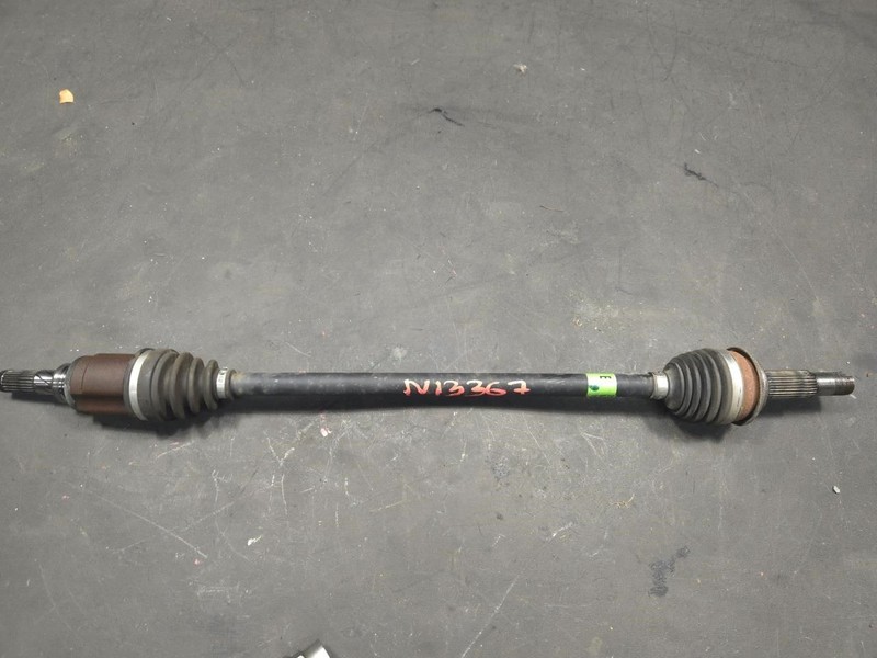 Rear Right CV Axle Shaft AWD 2025 Nissan Kicks 39600-7LG0A 2026