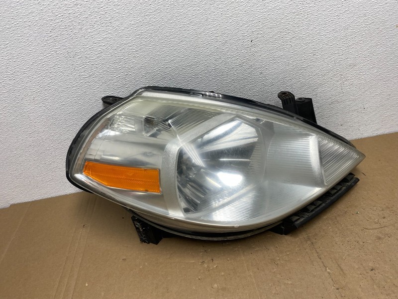 2008 to 2012 Nissan Versa Headlight Right Passenger Rh Side AC5736 DW