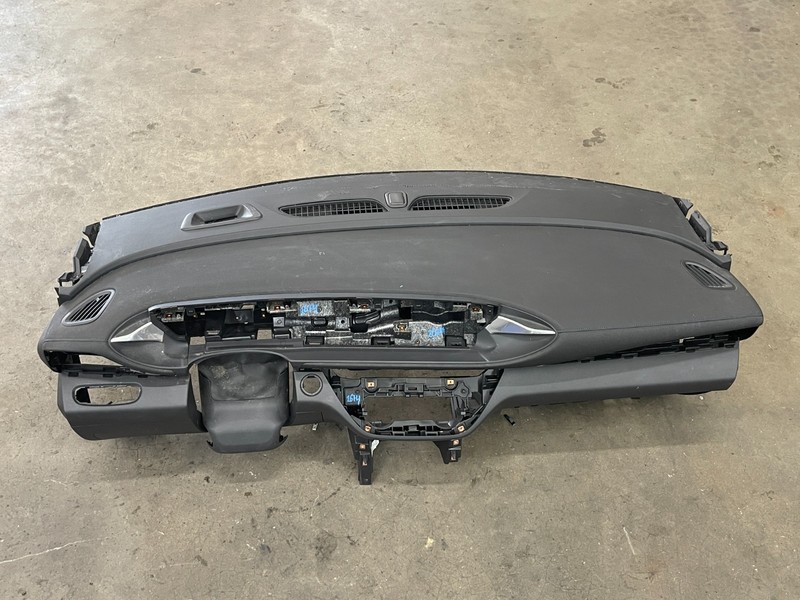 ⭐2024-2025 BUICK ENVISTA INTERIOR DASHBOARD INSTRUMENT PANEL COVER OEM LOT2674