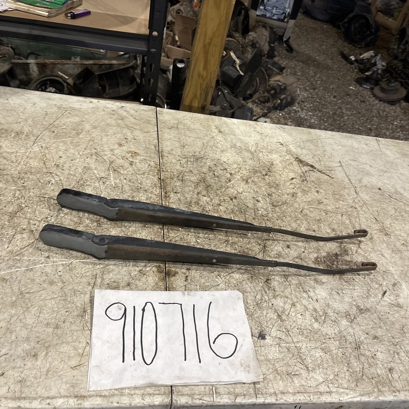 1999-2007 Ford F250 Super Duty windshield wiper arm set 00 01 02 03 04 05 06