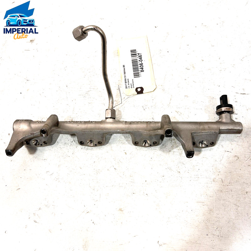 BMW X1 xDrive28i F48 2016-2019 2.0L ENGINE HIGH PRESSURE FUEL RAIL & SENSOR OEM