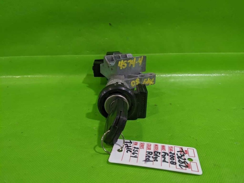 07-10 EDGE IGNITION SWITCH CYLINDER HOUSING W/KEY OEM 4574-4