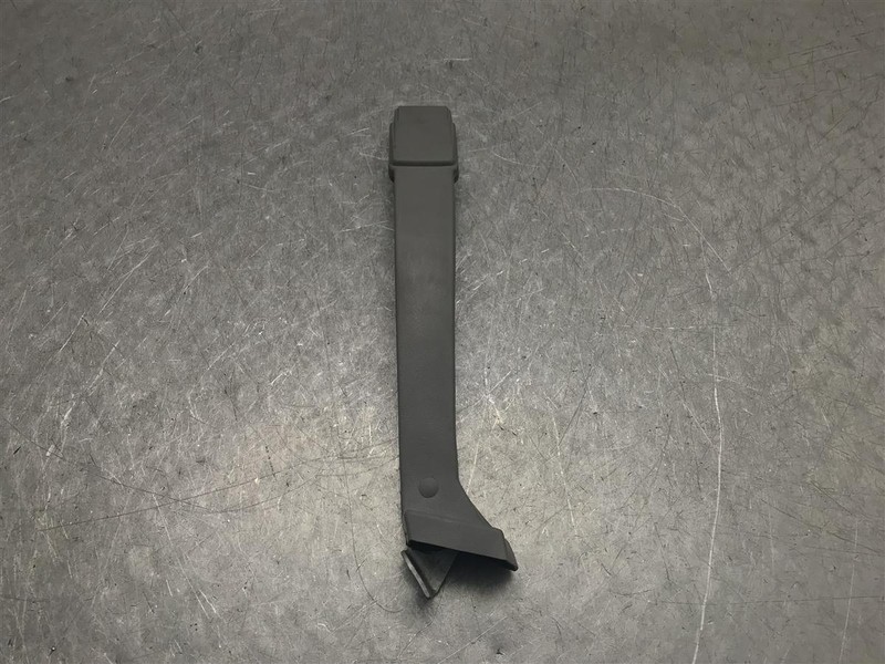1999 CHEVROLET TAHOE FRONT PASSENGER RIGHT BUCKLE GRAY OEM