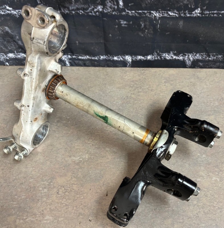 1996 Honda XR600R XR 600R Triple Tree Fork Clamp Mount Bracket Handlebar Risers