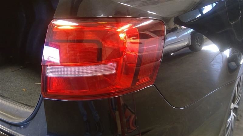 Passenger Tail Light Base Incandescent Bulb Fits 15-16 JETTA 3366782