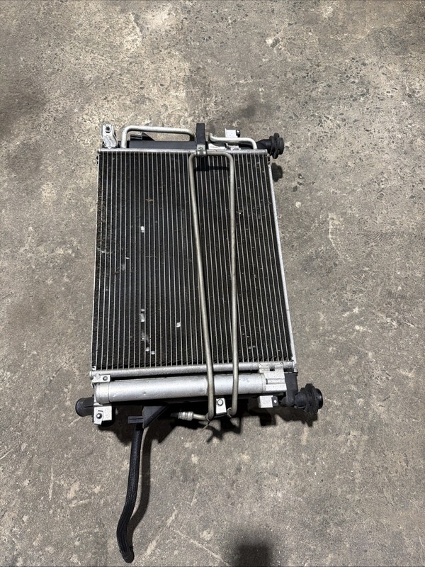 2007-2010 Saturn Sky 2.4 Radiator / Condenser / Cooling Fan OEM Automatic OEM