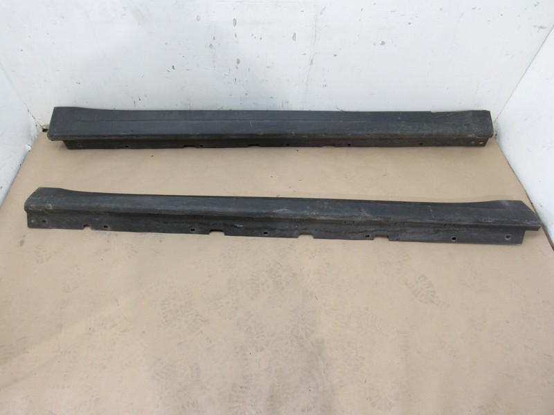 Alfa Romeo Stelvio 2019 Left Right Rocker Skirt Panel Molding Set 2 PCS 17-19 *Y