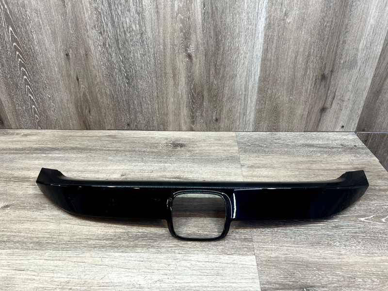 2016-2018 Honda Civic Molding Center,FR Grill OEM Part# 71125-TBA-A01