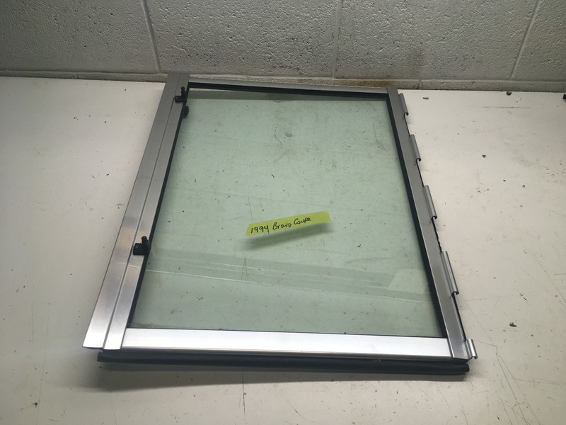 Z7 Bravo Boat Windshield Glass Center Flip Up Window