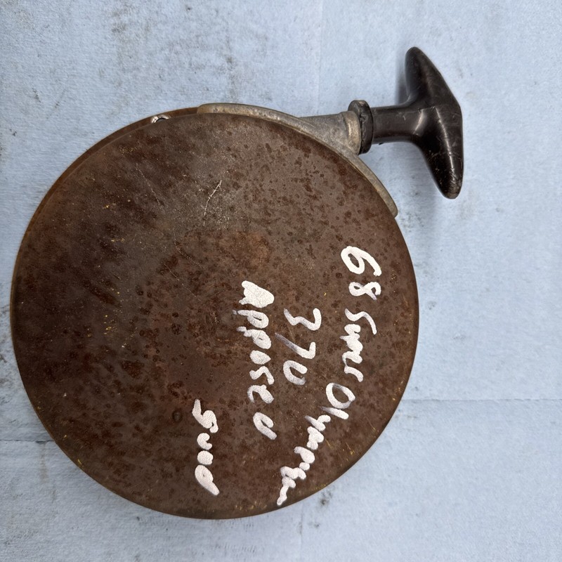 1968 Ski-Doo Super Olympique 370 Vintage Snowmobile Opposed motor Starter Recoil